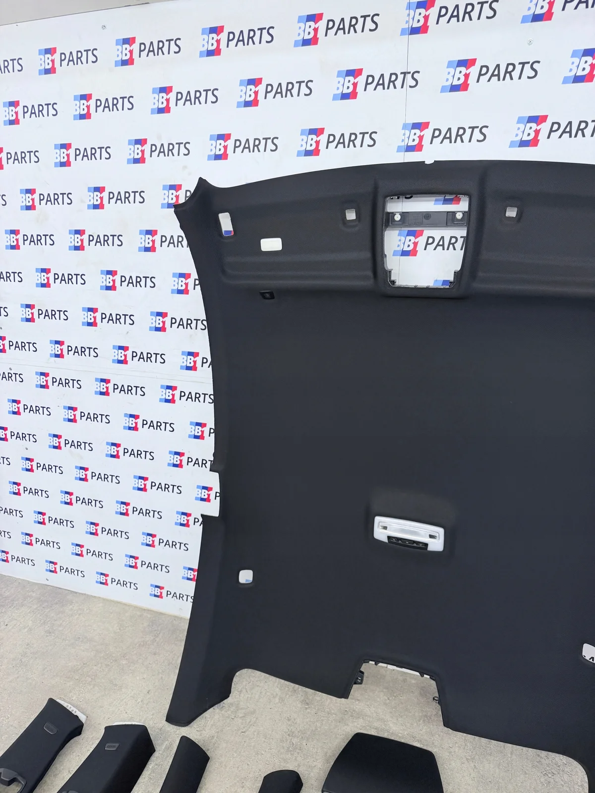 BMW F82 M4 Coupe Innertak M-Paket image 3