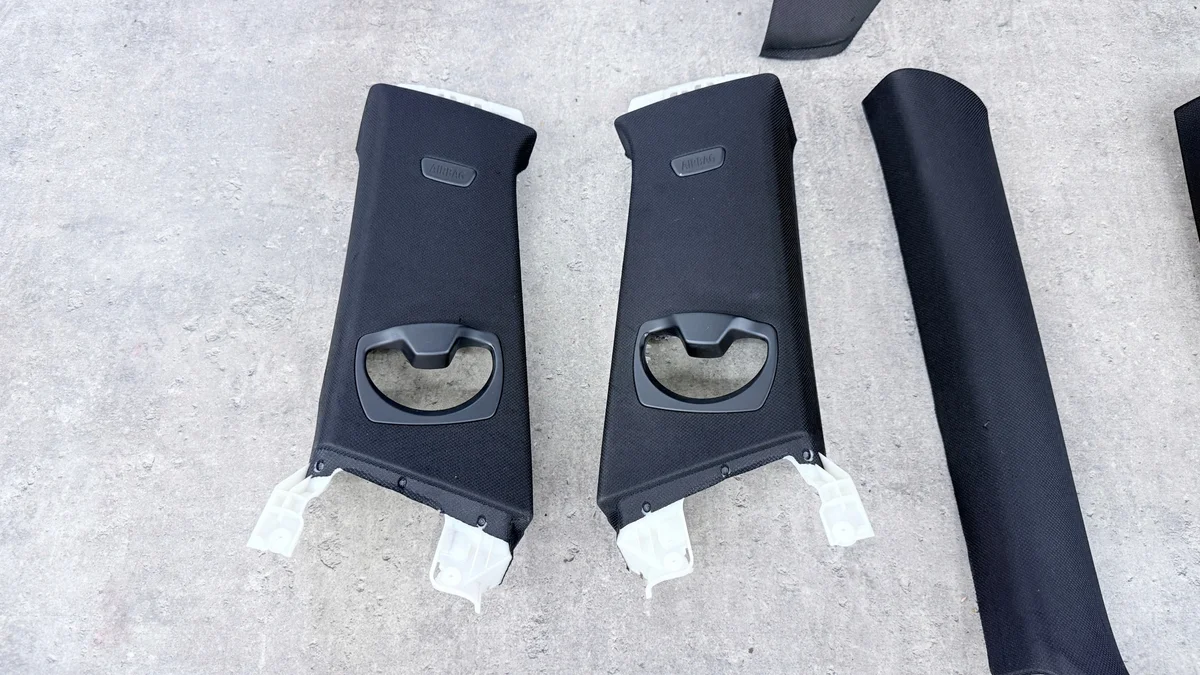 BMW F82 M4 Coupe Innertak M-Paket image 9