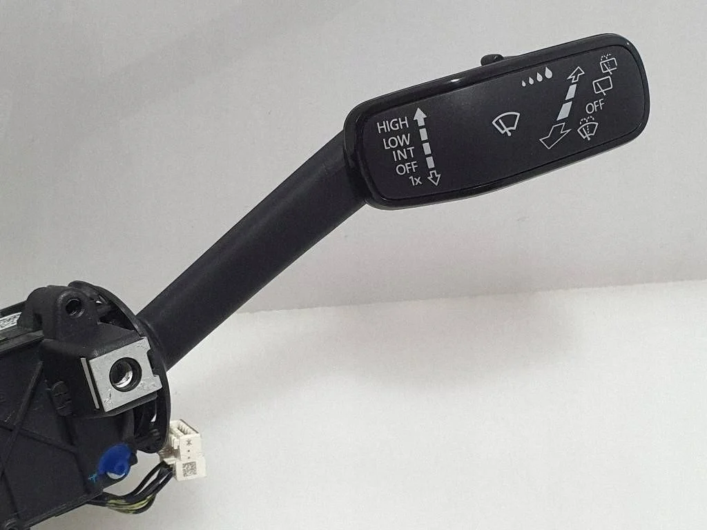 GOLF VII PASSAT B8 COMBI SWITCH 5Q0953502M image 3