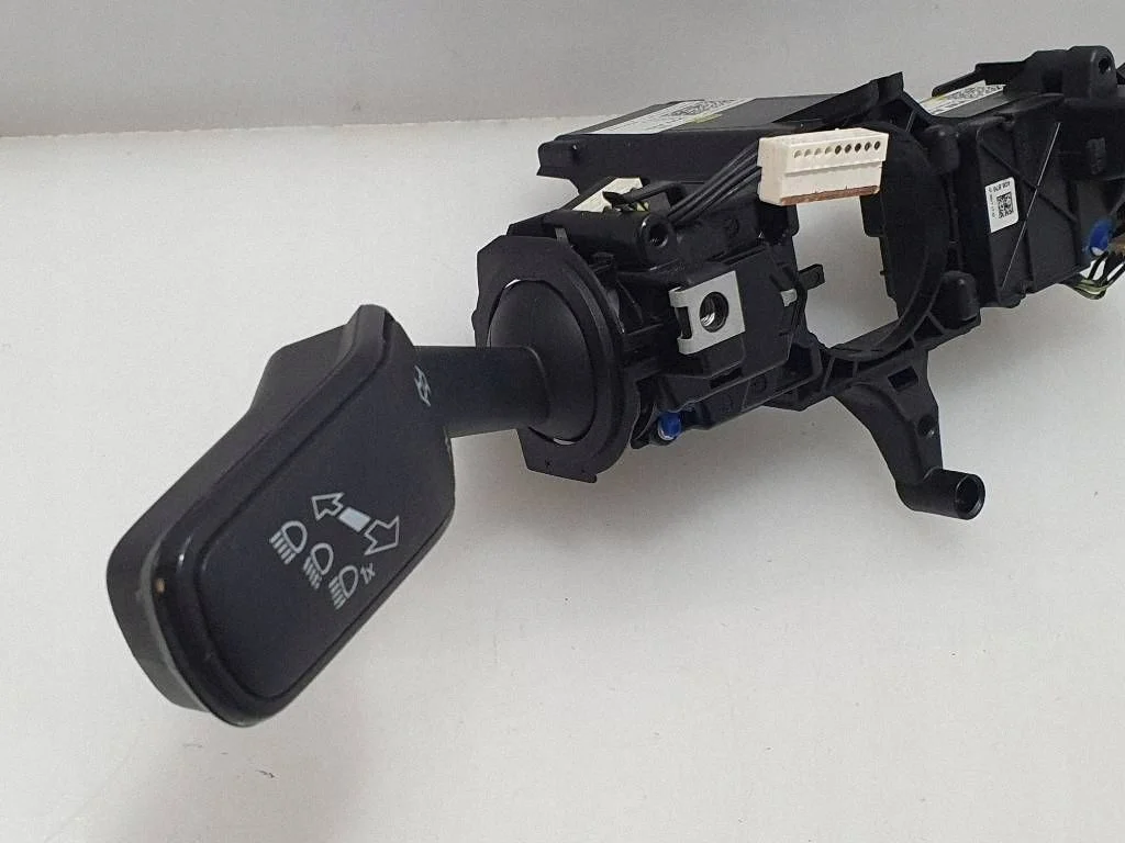 GOLF VII PASSAT B8 COMBI SWITCH 5Q0953502M image 5
