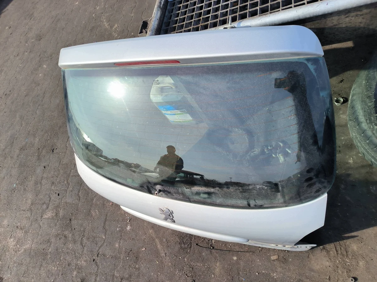 Heckklappe Peugeot 206 Lift Gebraucht image 4