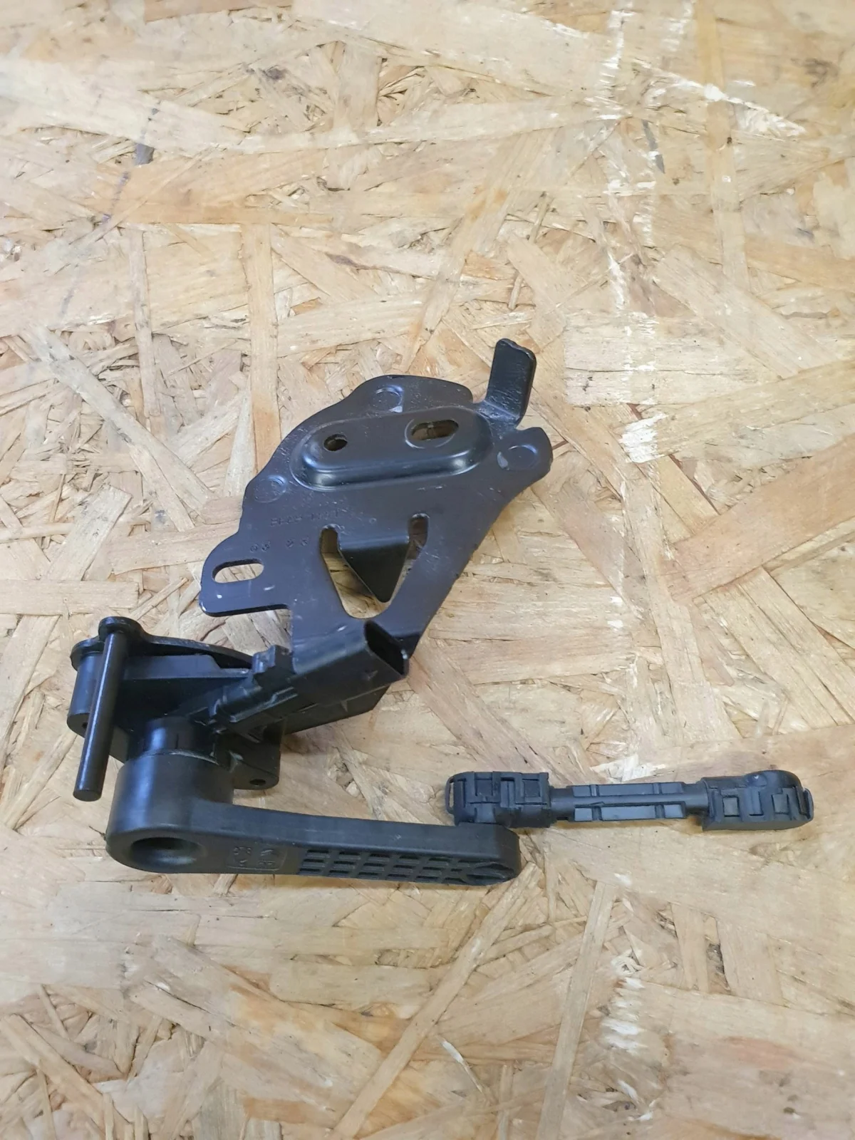 Peugeot 208 II Ajovalojen Tasonsäätöanturi 9824499280