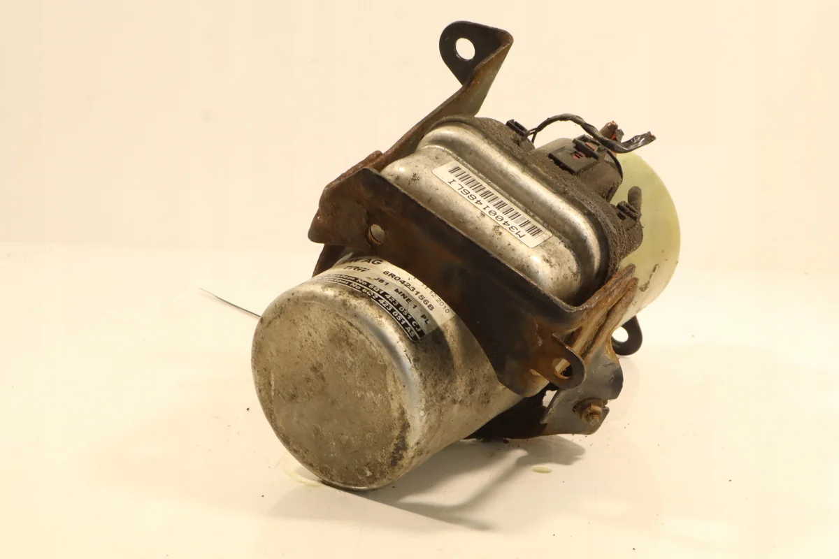 Ohjaustehostimen pumppu Skoda Fabia II 1.2