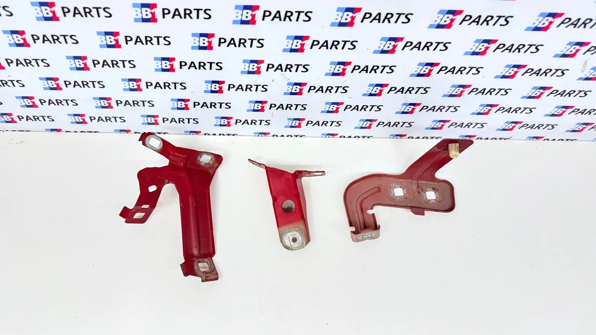 BMW F30 F31 Fender Mounts Left Set Red