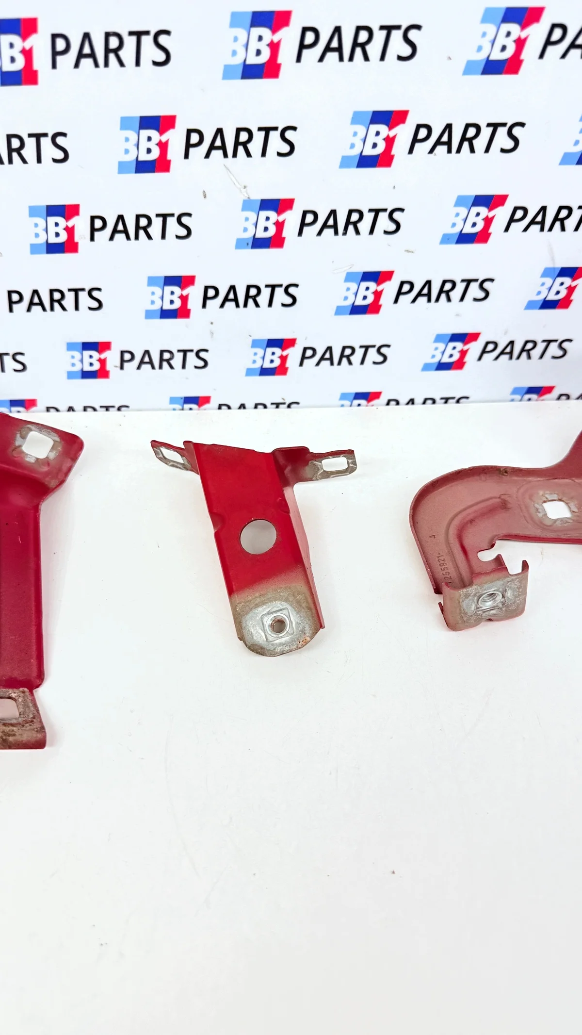 BMW F30 F31 Support aile Gauche Rouge image 4
