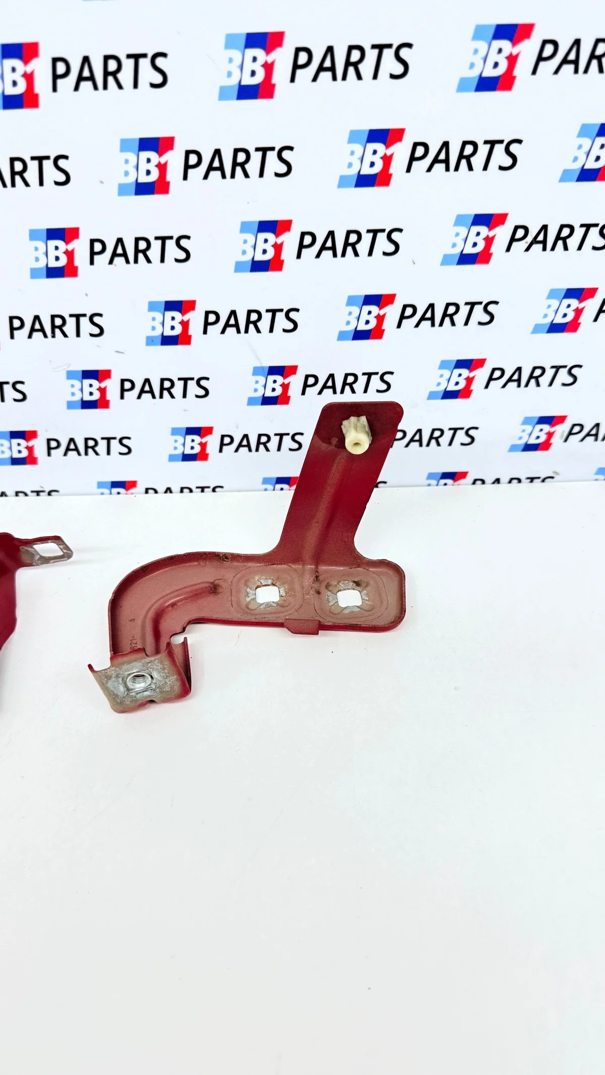 BMW F30 F31 Support aile Gauche Rouge image 5