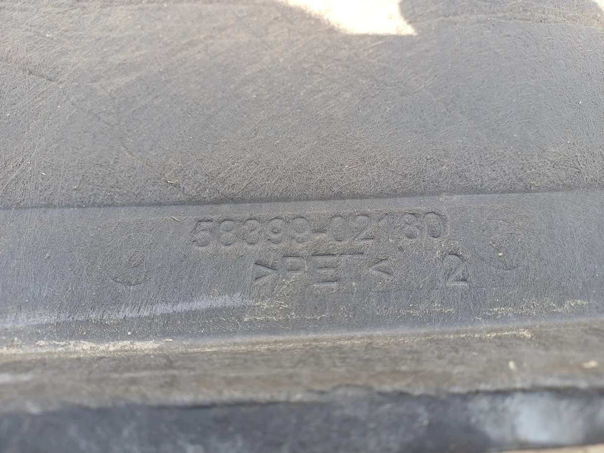 Skydd Underrede Bak Toyota Corolla E21 Kombi image 5