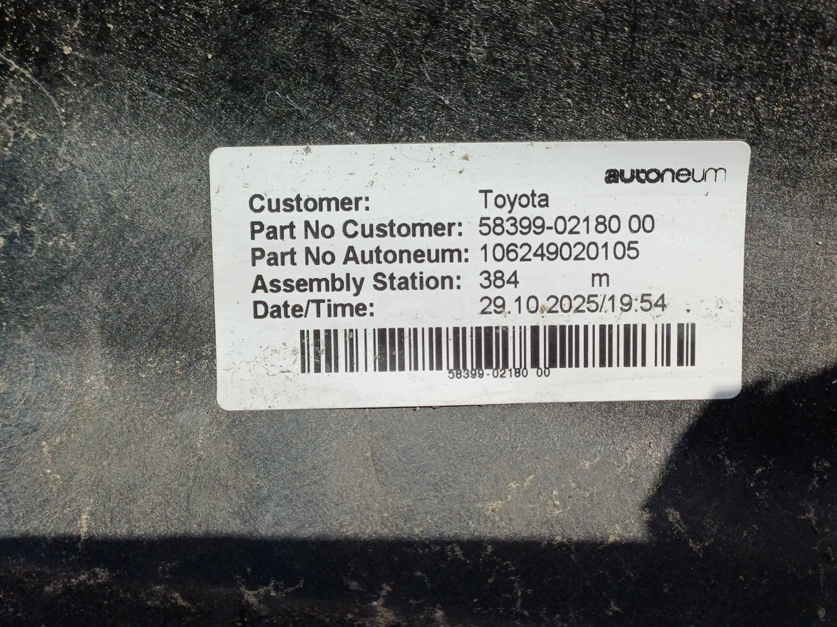 Skydd Underrede Bak Toyota Corolla E21 Kombi image 6