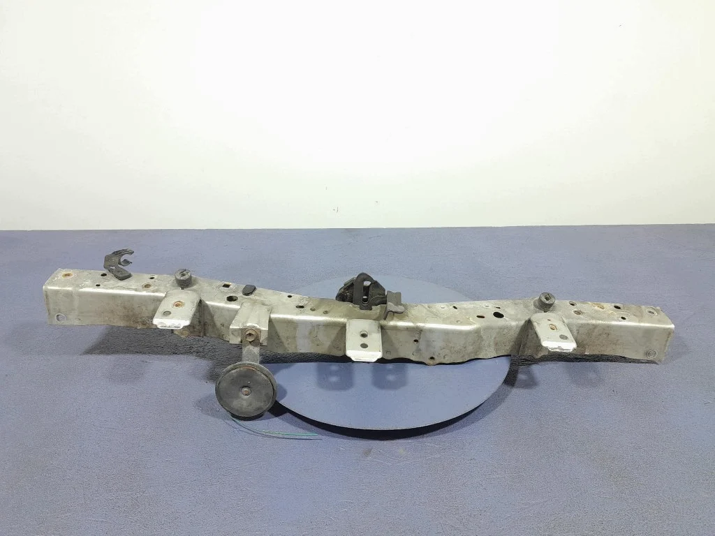 Toyota Auris I 06- Front Reinforcement Bar