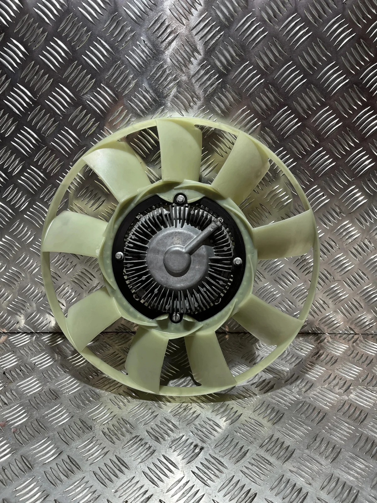 Visco Ventilateur Ford Ranger 2.2 TDCI EB3G-8600-BA