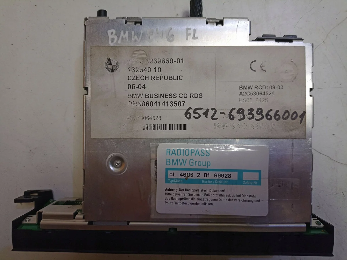 Radio BMW OE 6512693966001 Usado image 5