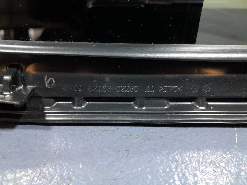 Toyota Corolla E21 Bakre Höger Dörrglas image 4