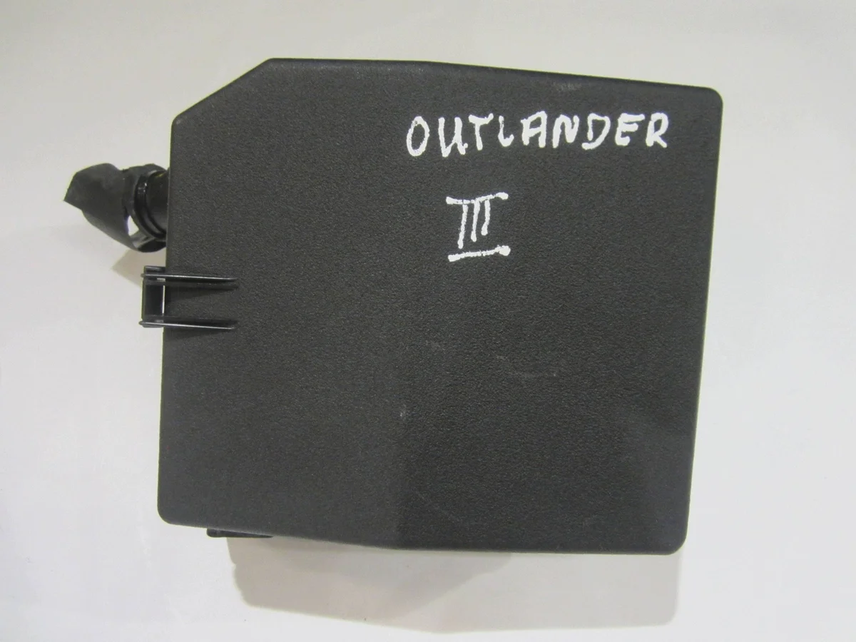 Zekeringkast Mitsubishi Outlander III 2.2 DID