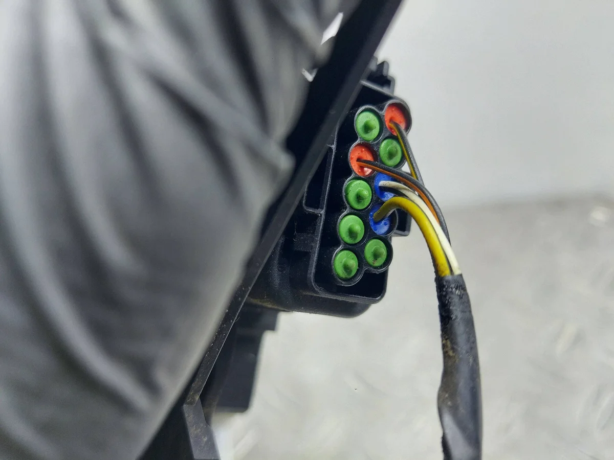 Serrure Porte Arrière Gauche Ford C-MAX image 5