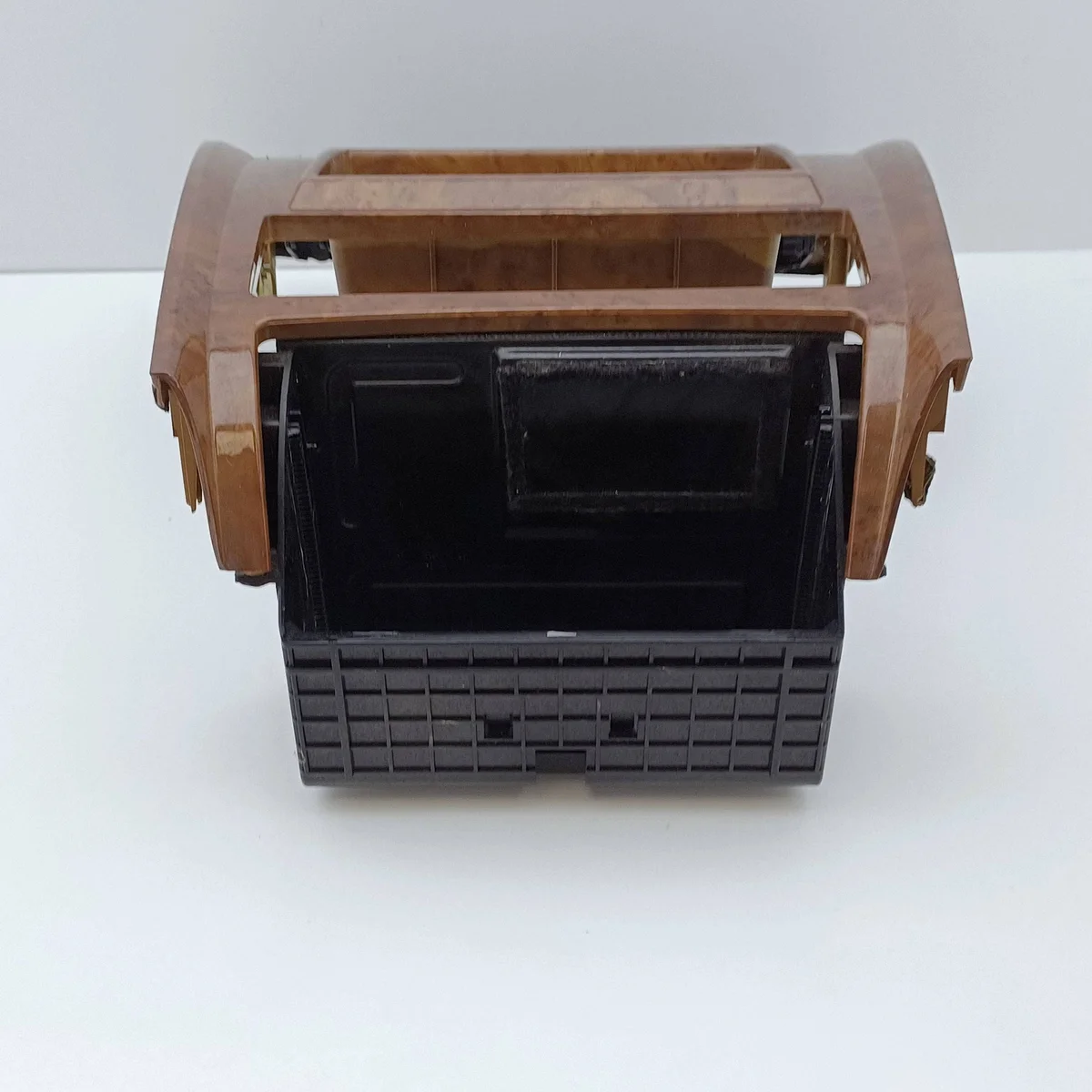 Hyundai Terracan Radioblende Lüftungsgitter DRC125085 image 3