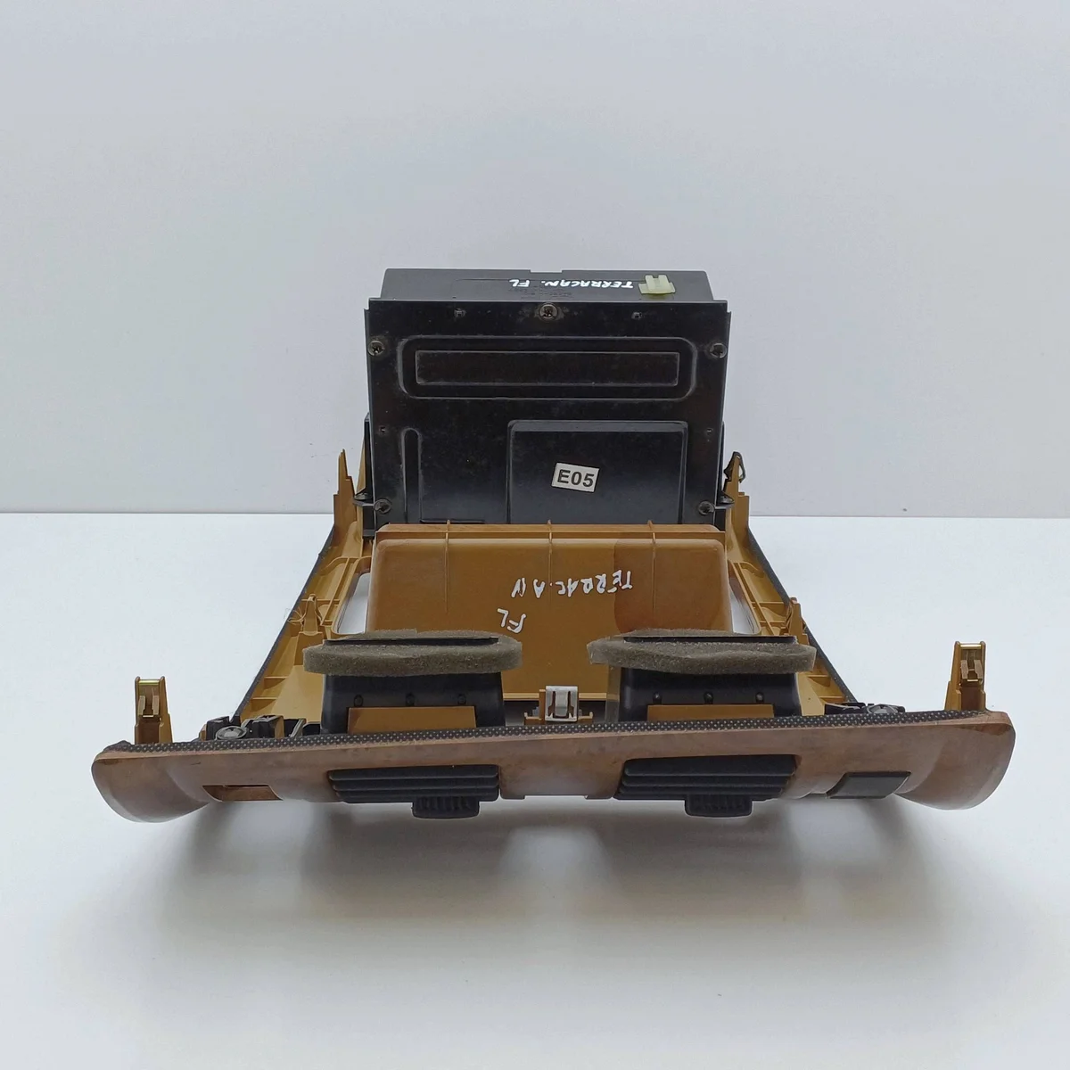 Hyundai Terracan Radioblende Lüftungsgitter DRC125085 image 9