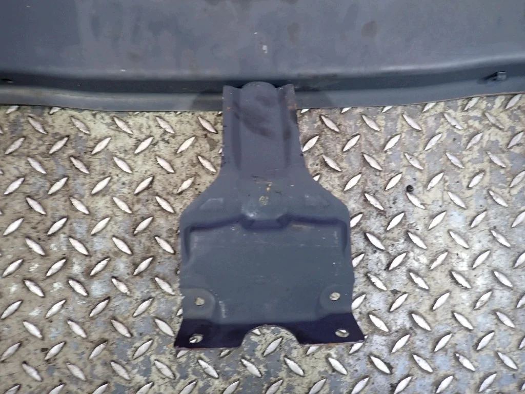 Versteviging bumper Mitsubishi Colt VI Z30 image 7