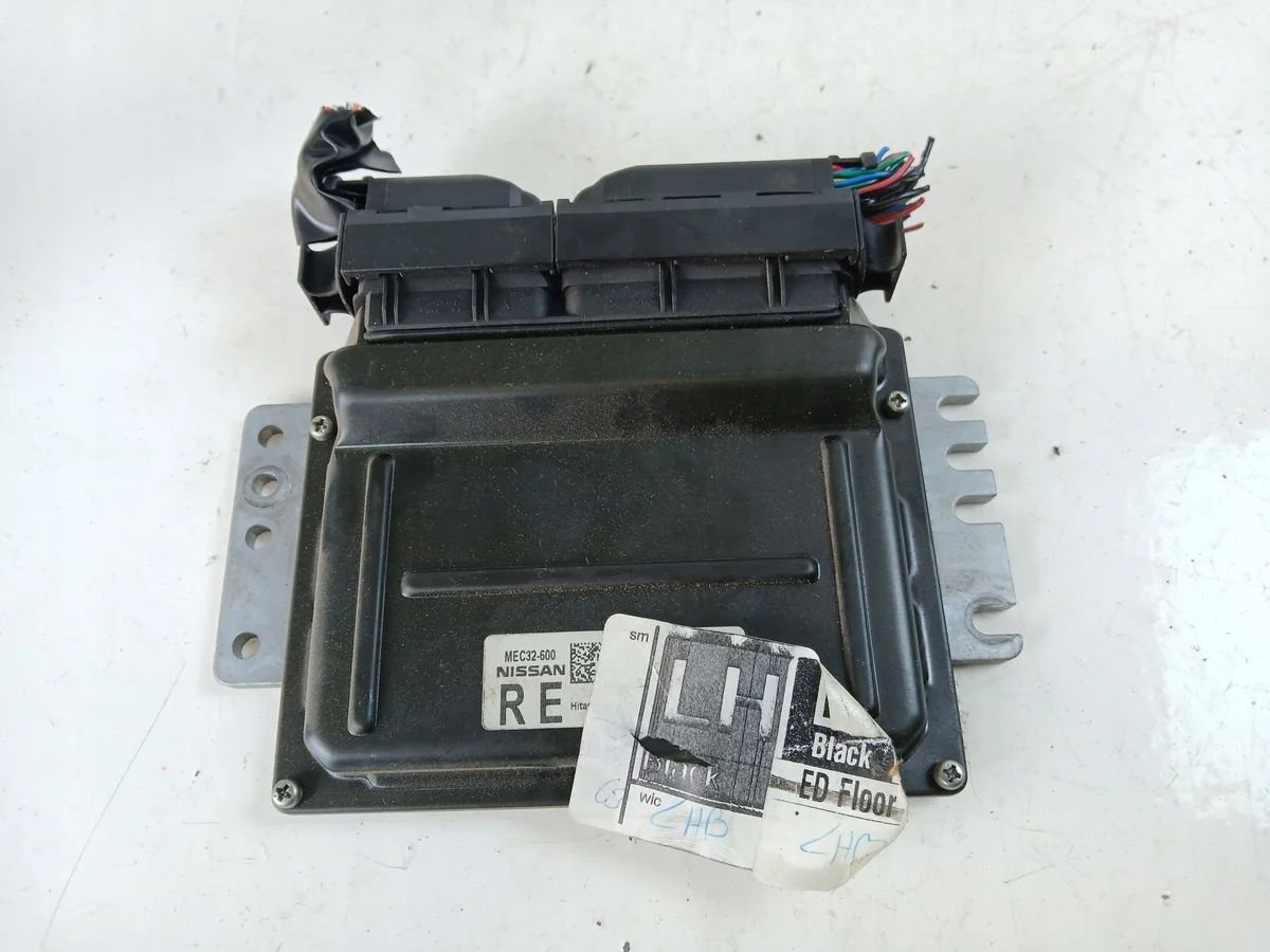 Nissan Primera P12 1.8 moottorinohjain MEC32-600