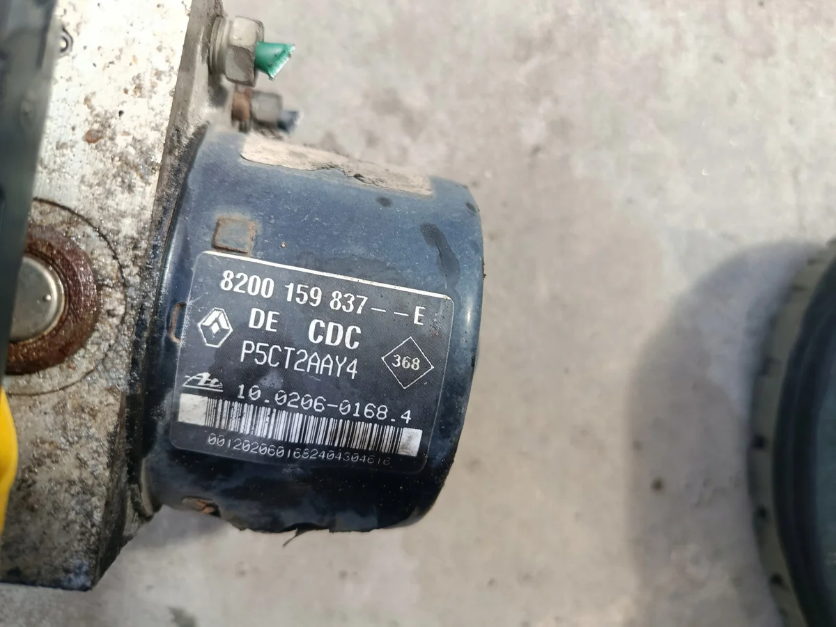 ABS Pump Control Module Renault Laguna II 8200159837E image 3