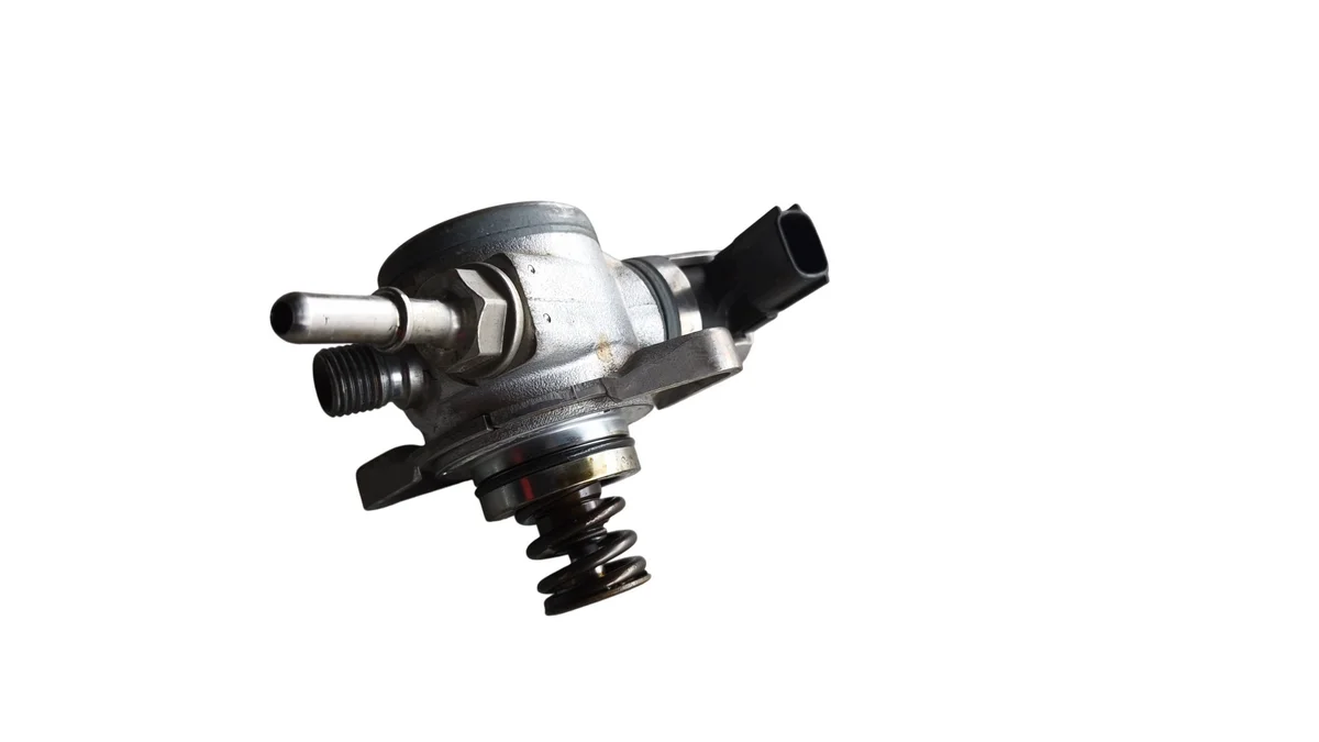 Nissan Pulsar 1.2 DIG-T Einspritzpumpe 166307214R