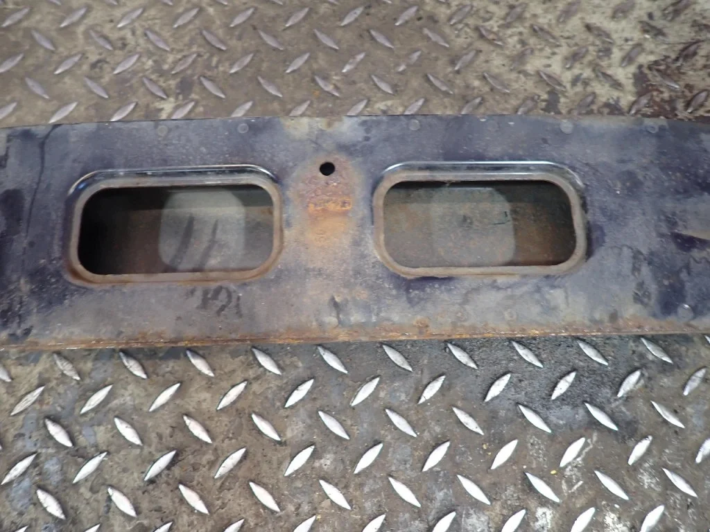 Mitsubishi Colt VI Z30 Verstärkung Stoßfänger vorne image 3