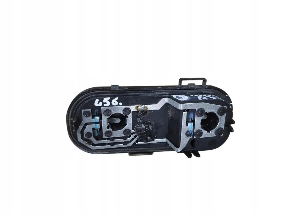 Achterlicht Nissan Qashqai J10 links gebruikt