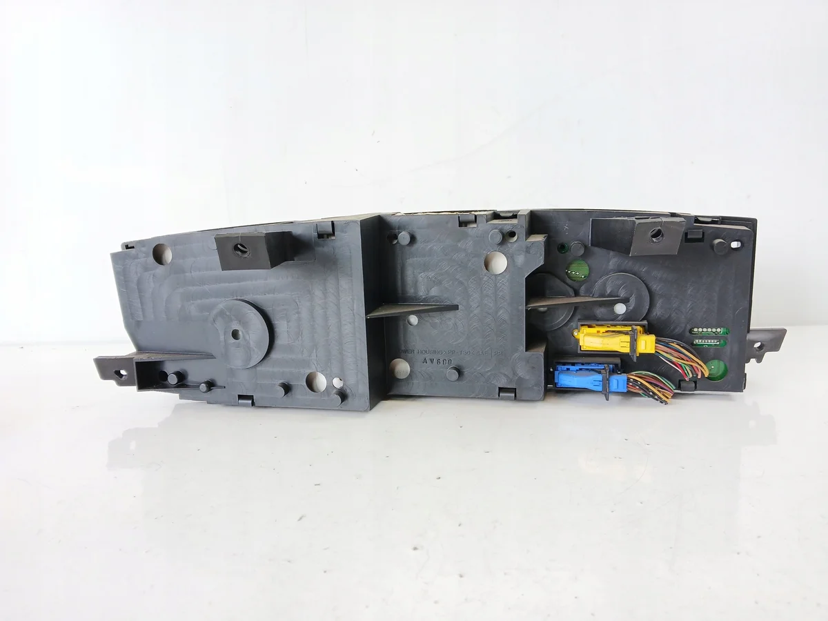 Nissan Primera P12 tellerunit AU804 image 3