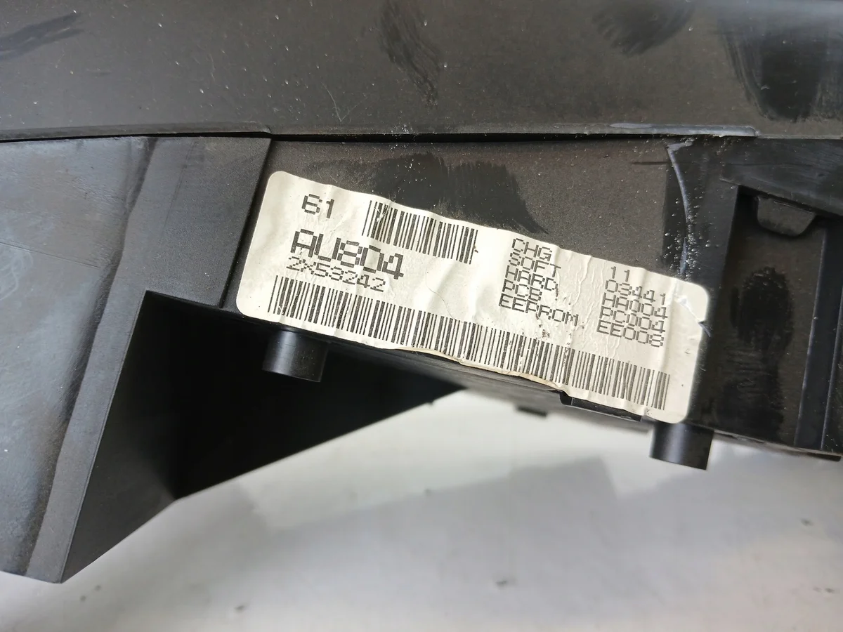 Nissan Primera P12 tellerunit AU804 image 5