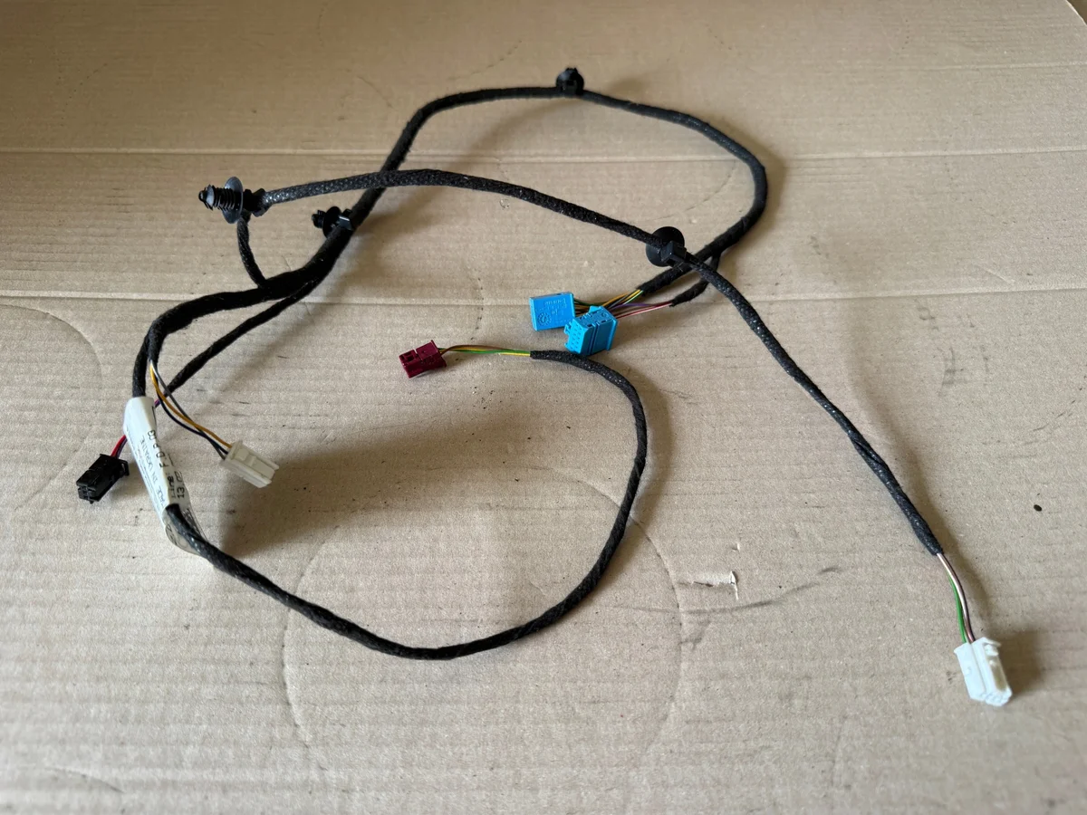 Mercedes W213 Upholstery Wiring Harness A2135402210