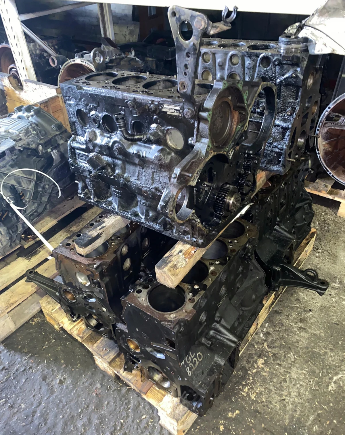 Bloque Motor MAN D0834 TGL 210KM EURO3 Usado image 3
