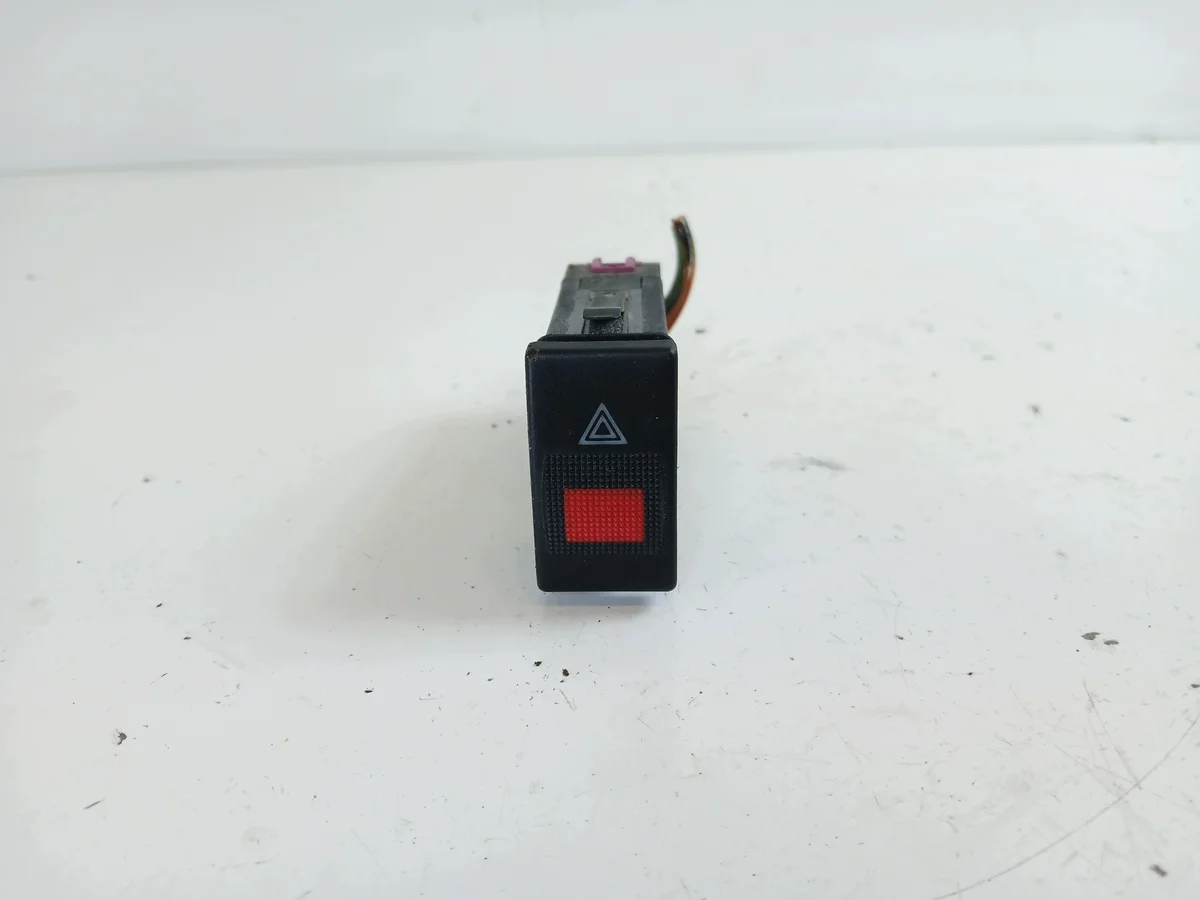 Audi A4 B5 Hazard Light Switch 8D0941509C image 4