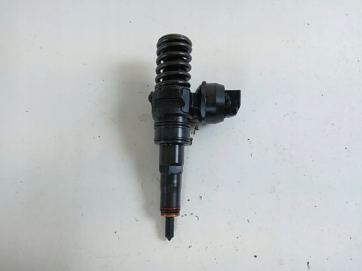 VW Sharan Ford Galaxy 1.9 TDI suutin 038130073AK