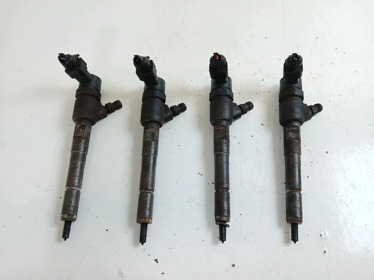 Inyector Opel Corsa D 1.3 CDTI 0445110183 image 4