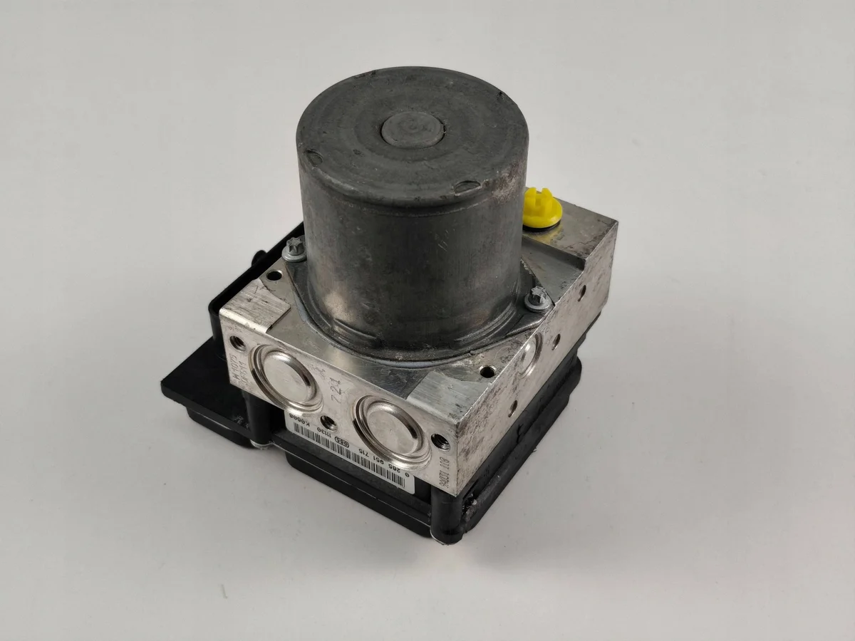 ABS-pumppu Audi A5 8T 8F 8K0614517FB