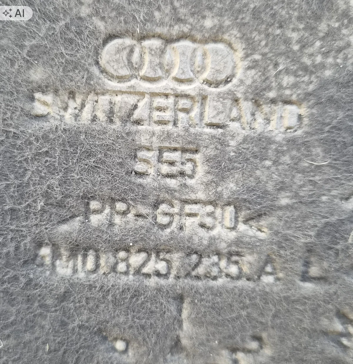 Audi Q7 4M 4M0825235A Cache inférieur image 3