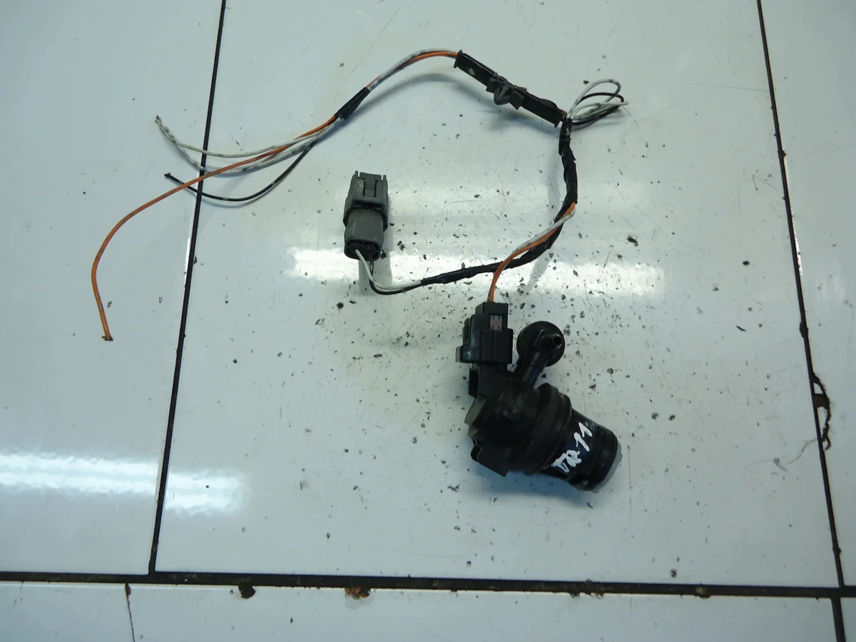 Pompe lave-glace Mazda CX-5 860310-9210