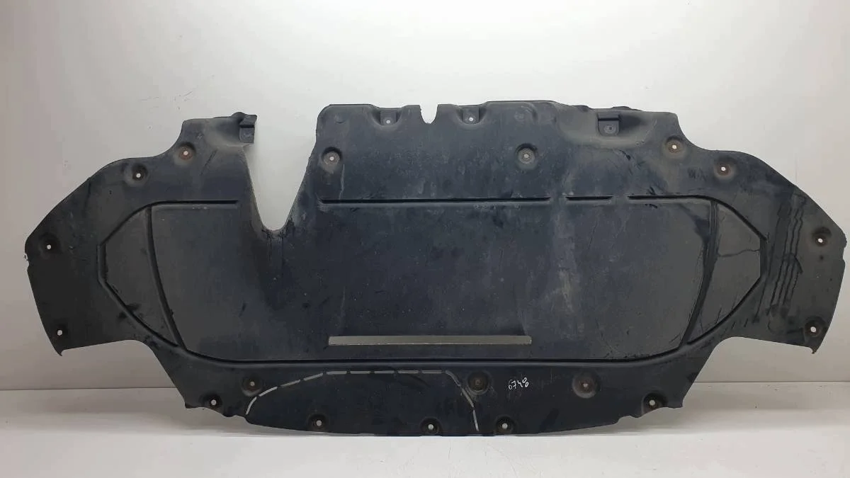 Bavure de châssis BMW 5 G31 9448790