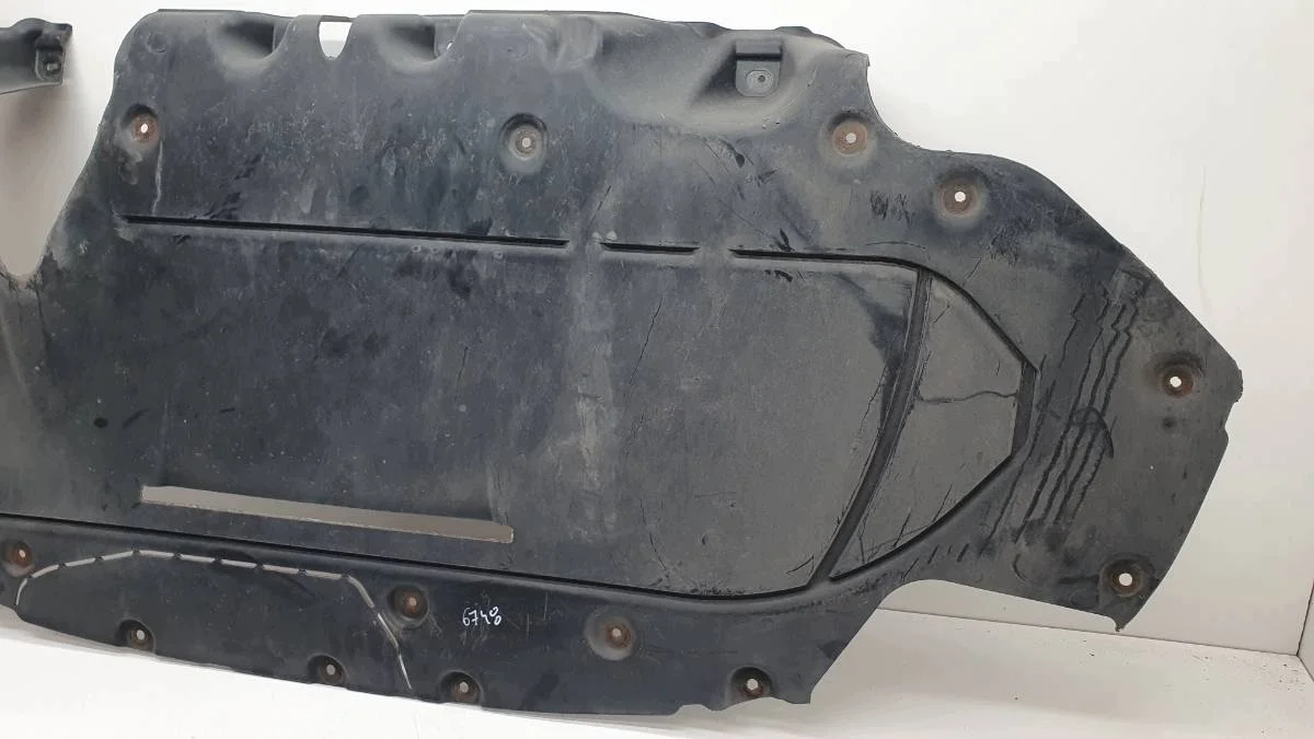 Protetor Chassi BMW 5 G31 9448790 image 3