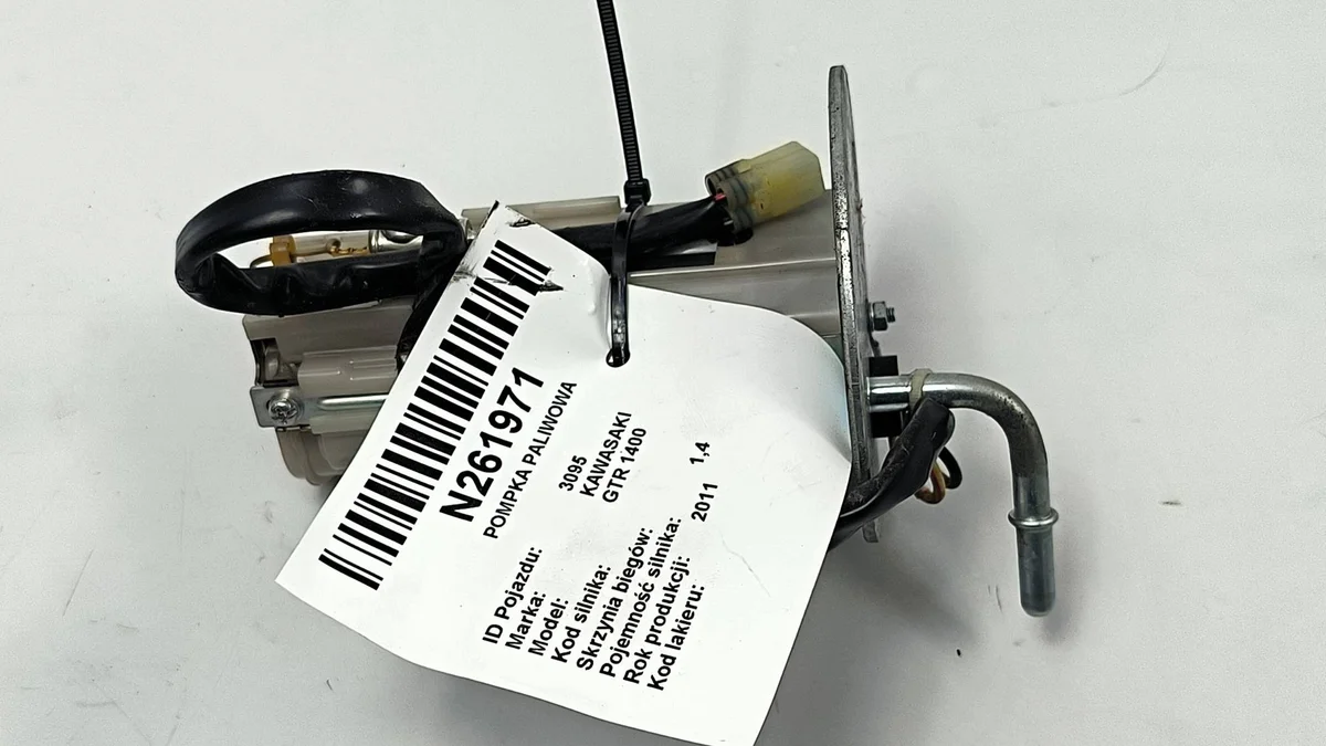 Pompa paliwa Kawasaki GTR 1400 usata