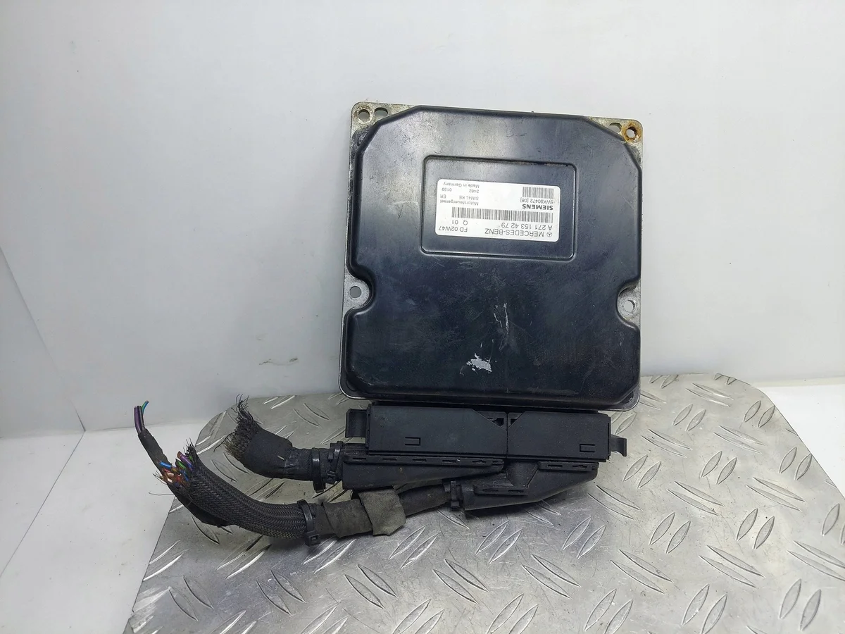 Ohjainyksikkö Mercedes W211 1.8 Kompressor
