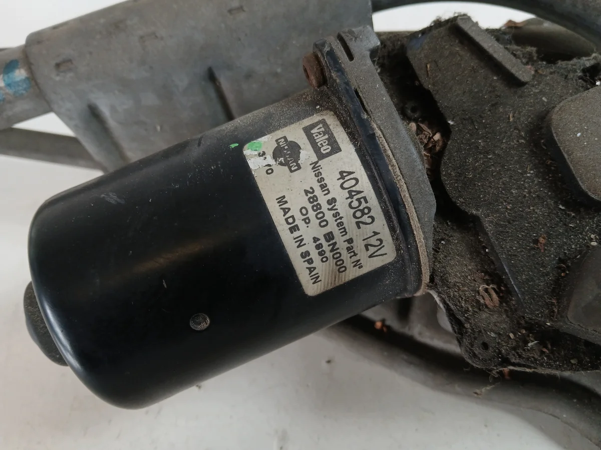 Nissan Almera N16 Scheibenwischer Mechanismus image 3