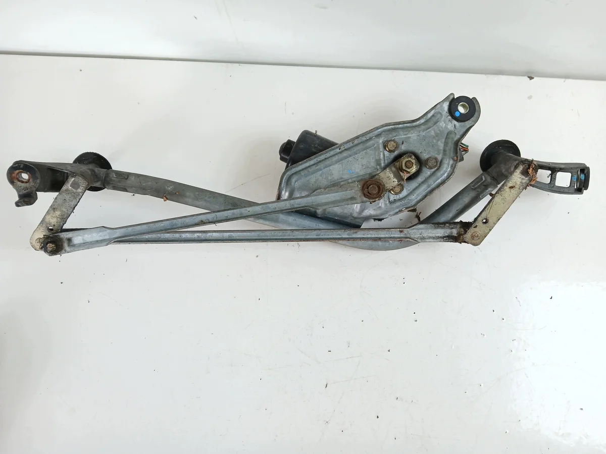 Nissan Almera N16 Scheibenwischer Mechanismus image 4