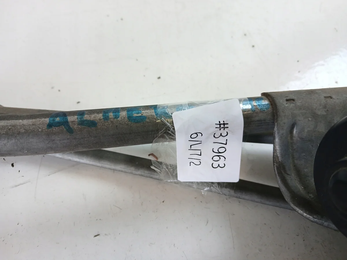 Nissan Almera N16 Scheibenwischer Mechanismus image 7