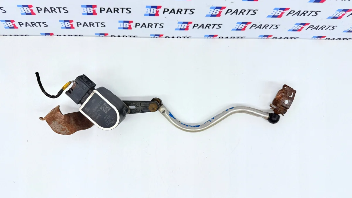 BMW F32 Headlight Level Sensor Front Used image 3