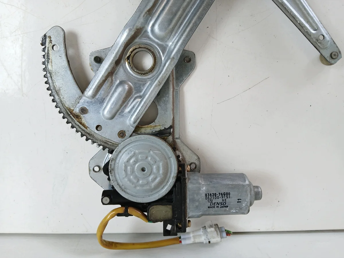 Suzuki Ignis II Window Regulator Right Front image 3