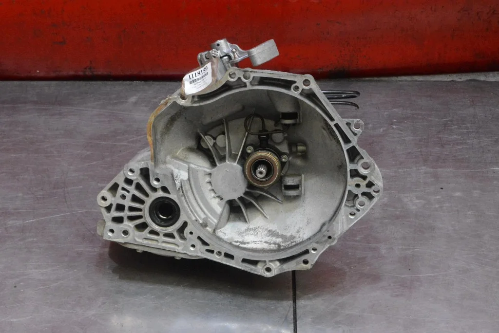 Caja de cambios Opel Corsa E 1.4 16V B68S394