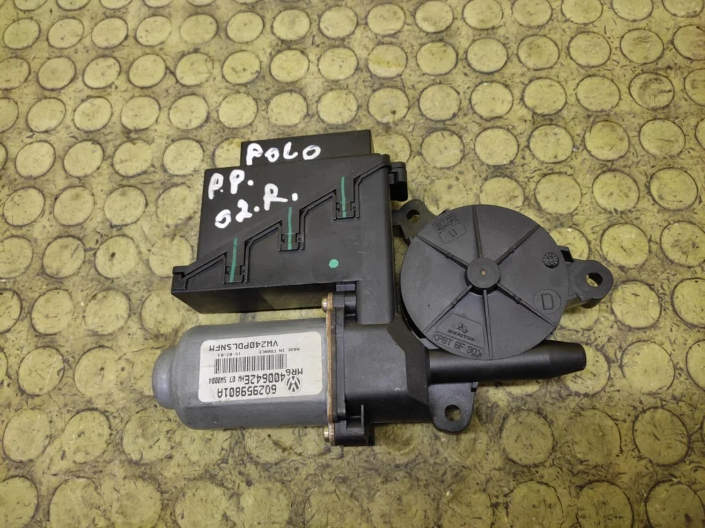 Moteur lève-vitre VW Polo IV Droit Avant