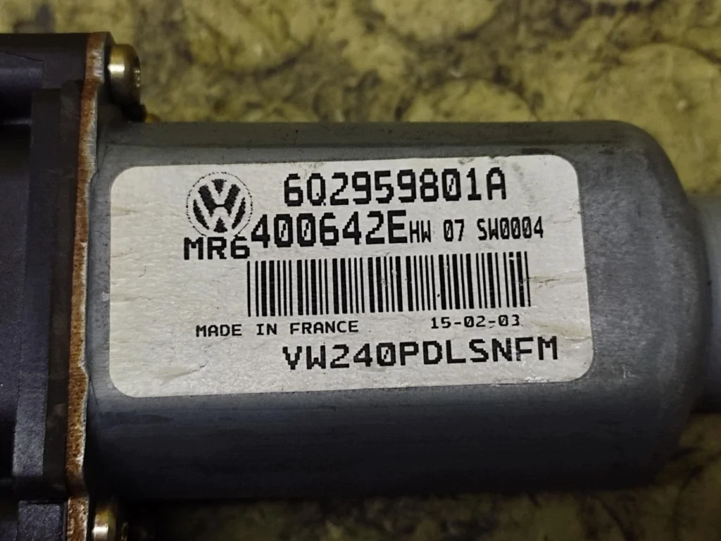 VW Polo IV Fensterheber Motor Rechts Vorne image 6