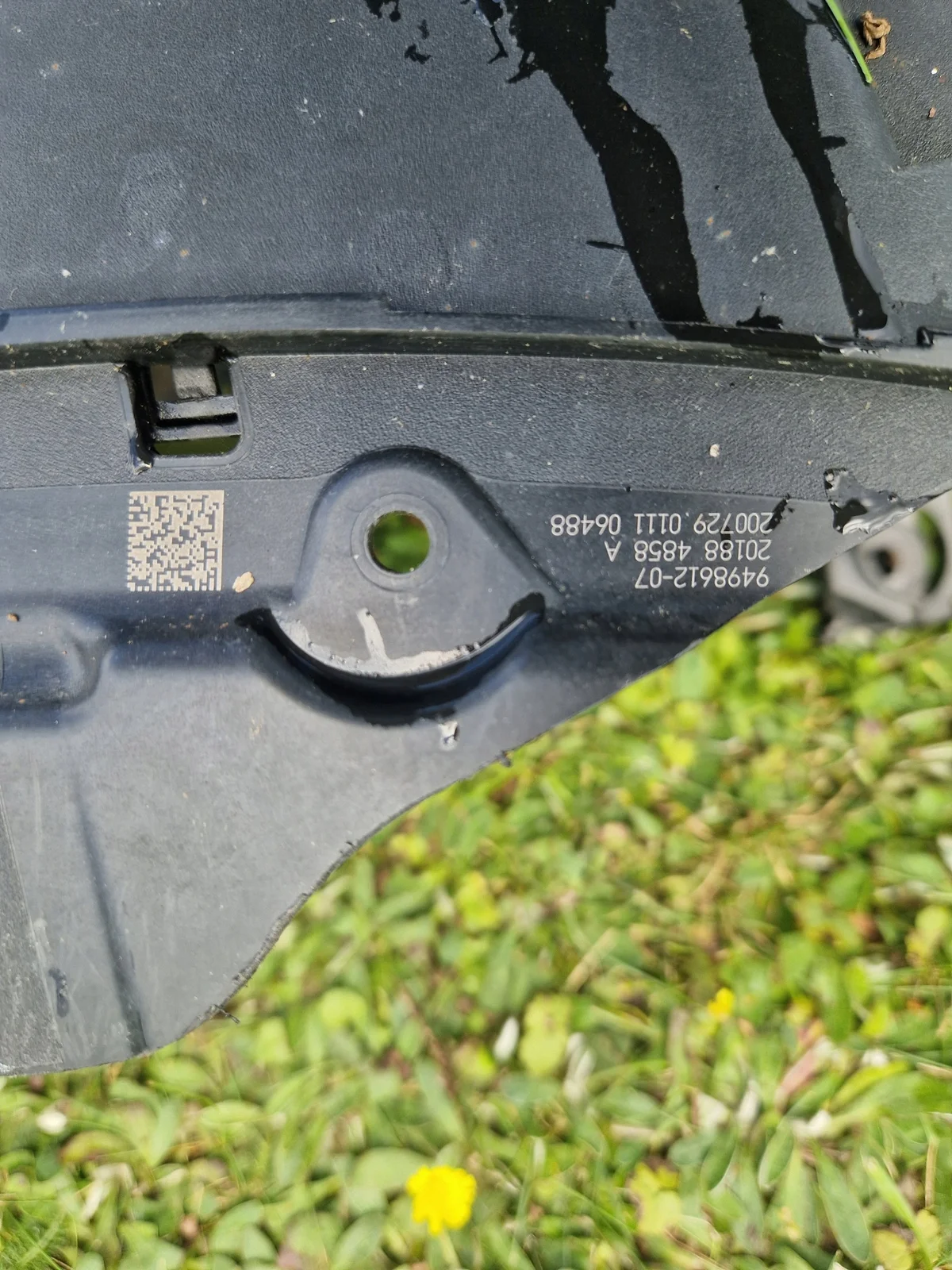 BMW 5 (G30) Luftintag Fram 51119498612 image 6