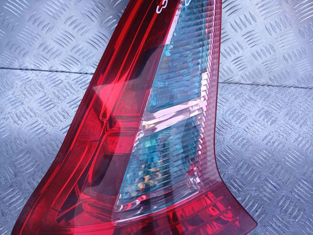 Lanterna Traseira Esquerda Citroen C4 Coupe image 3